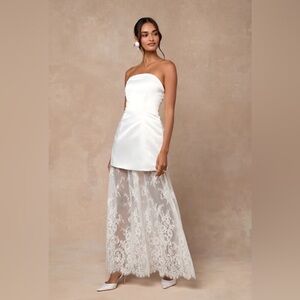 Elegant White Strapless Lace Dress